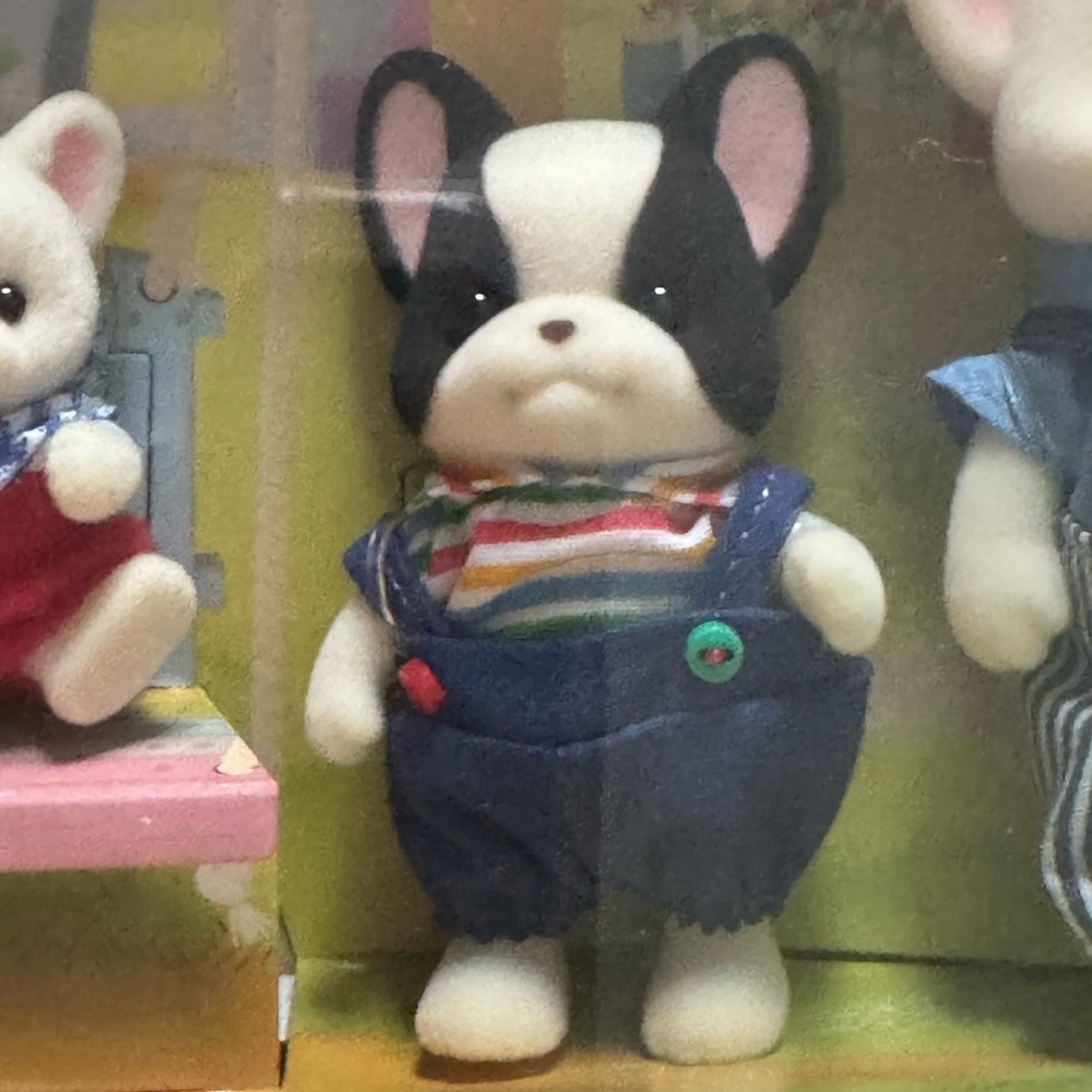 Bulldog calico critter